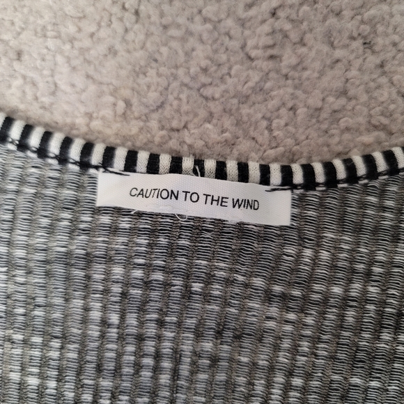 Anthropologie 🦋 Caution to the Wind top - Picture 4 of 7